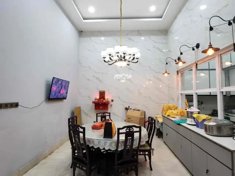 Dijual Villa JL Hayam Wuruk