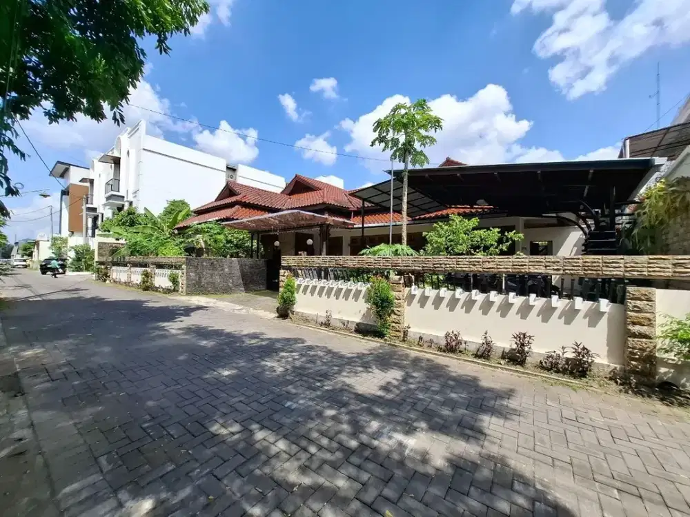 Rumah Jawa Klasik di area Pogung Manggung CT Depok Sleman