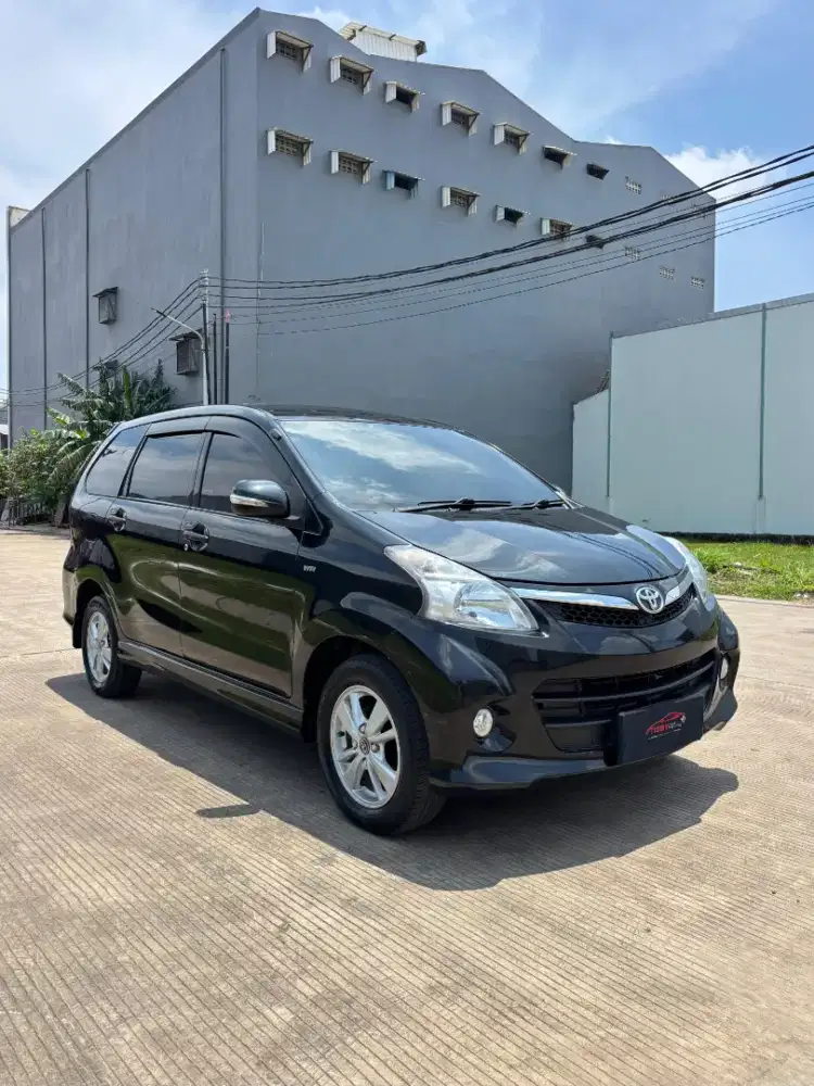 Toyota Avanza Veloz matic 2012 bekas murah