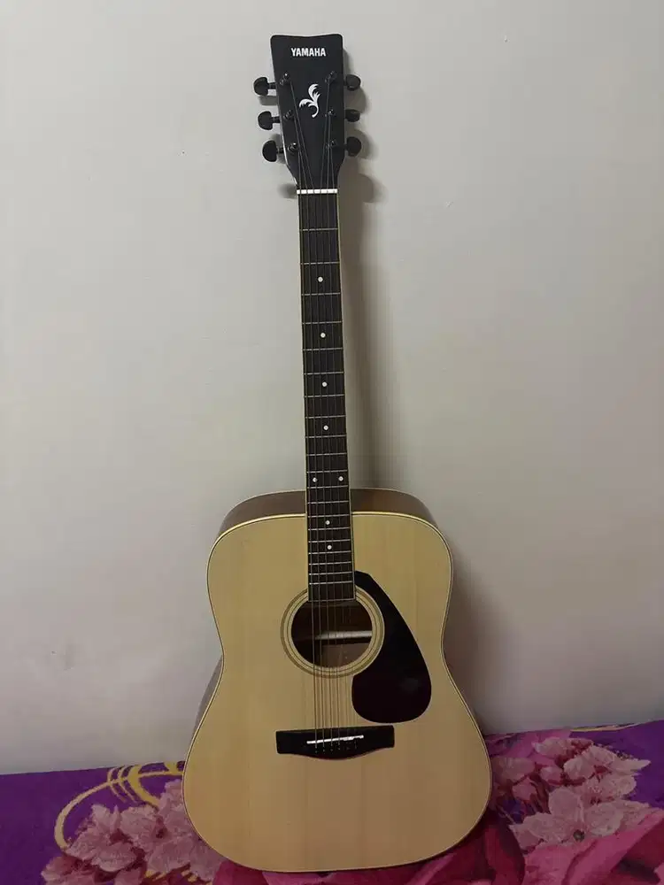 Gitar yahama F 310