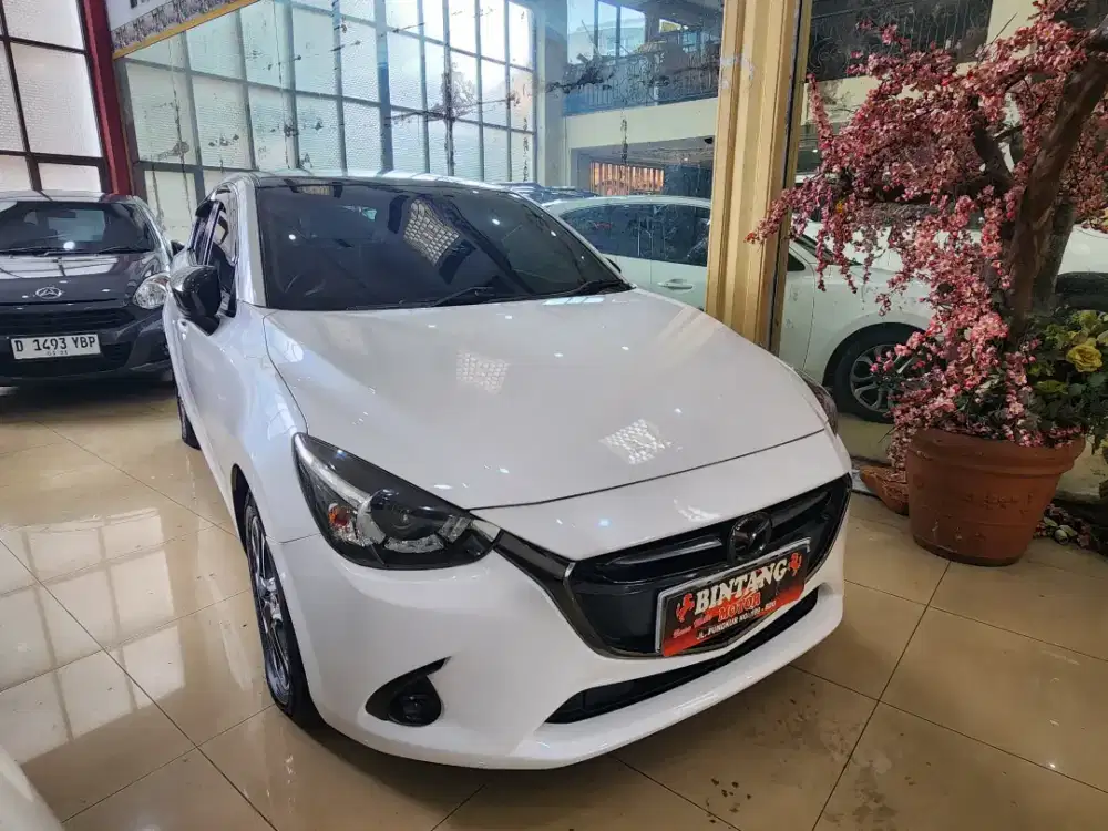 MAZDA 2 GT SKYACTIV 2018 KM RENDAH PUTIH /MDL THN 2019 [BINTANG MOTOR]