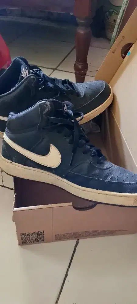 Sepatu nike size 42