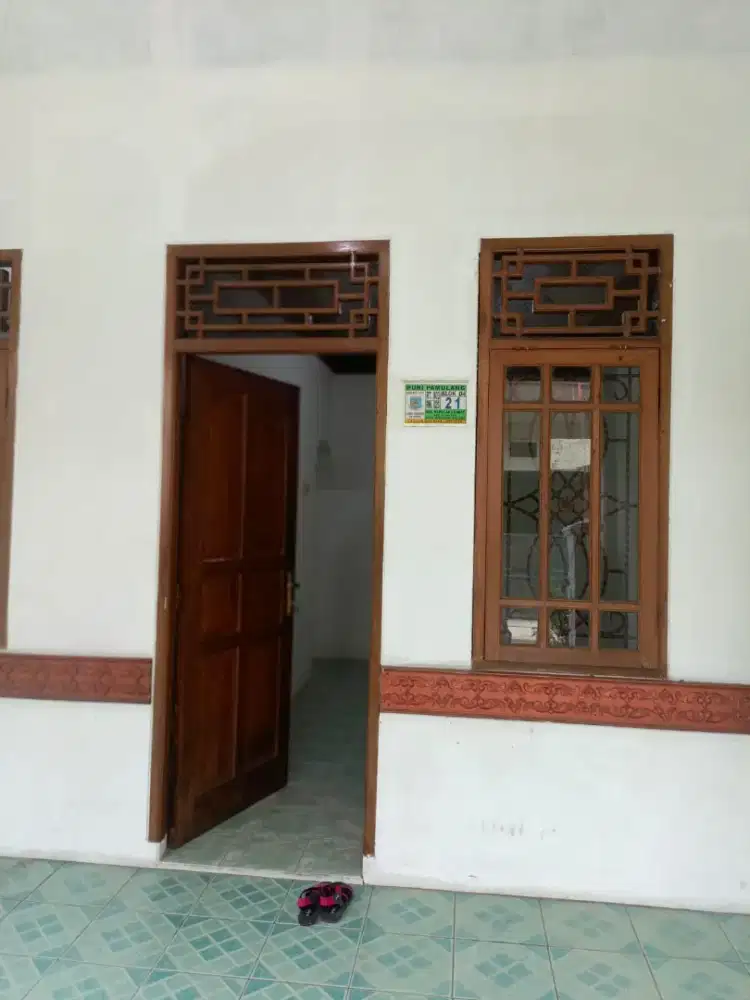 Kontrakan tahunan komp puri pamuang