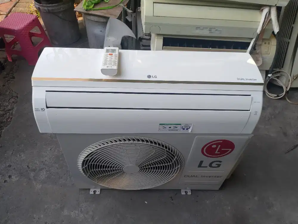 ac LG dual inverter 1/2pk r32 ori