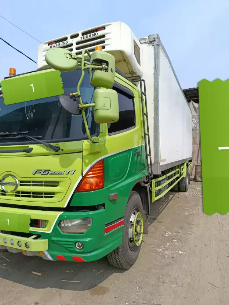Truk Hino 6ban FG235JS 2015 box pendingin freezer long 8m Hwasung T.