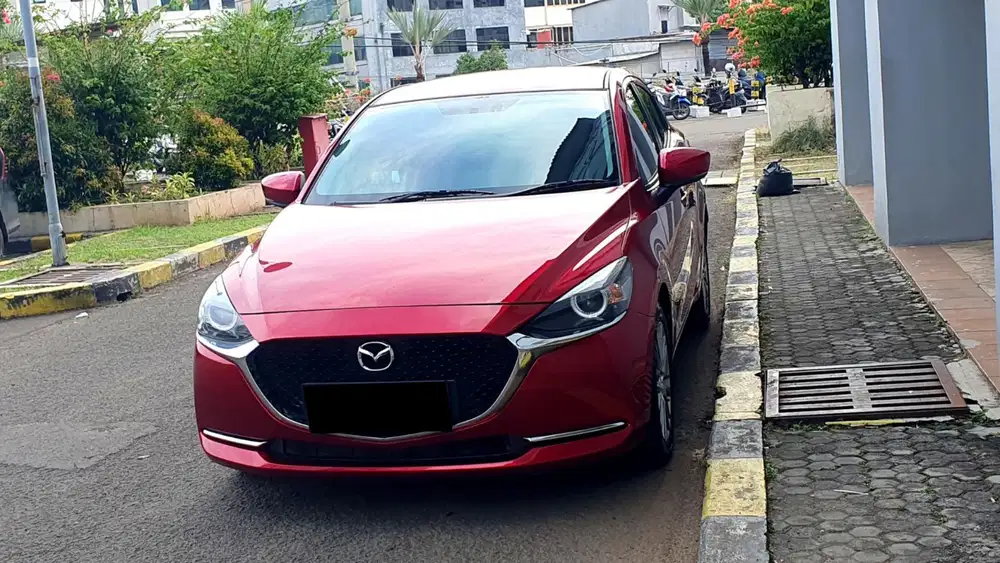 Km14rb mazda 2 skyactive sedan 2023 pakai 2024 merah