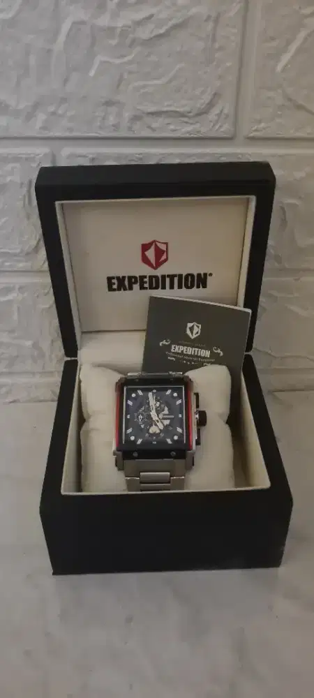 Jam Expedition simpanan