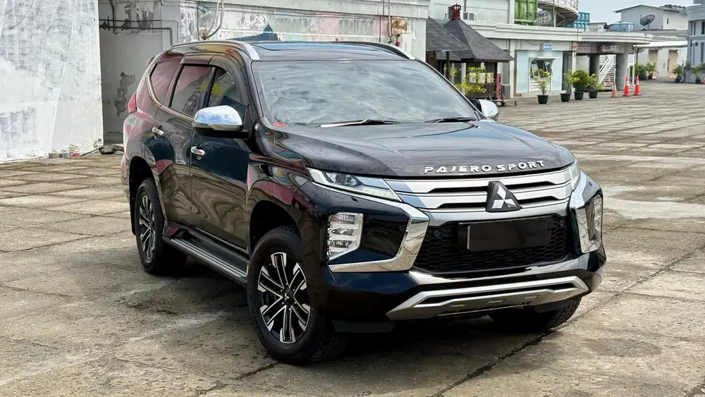 [KM 18.000AN]MITSUBISHI PAJERO SPORT DAKAR 4X2 HITAM AT 2023