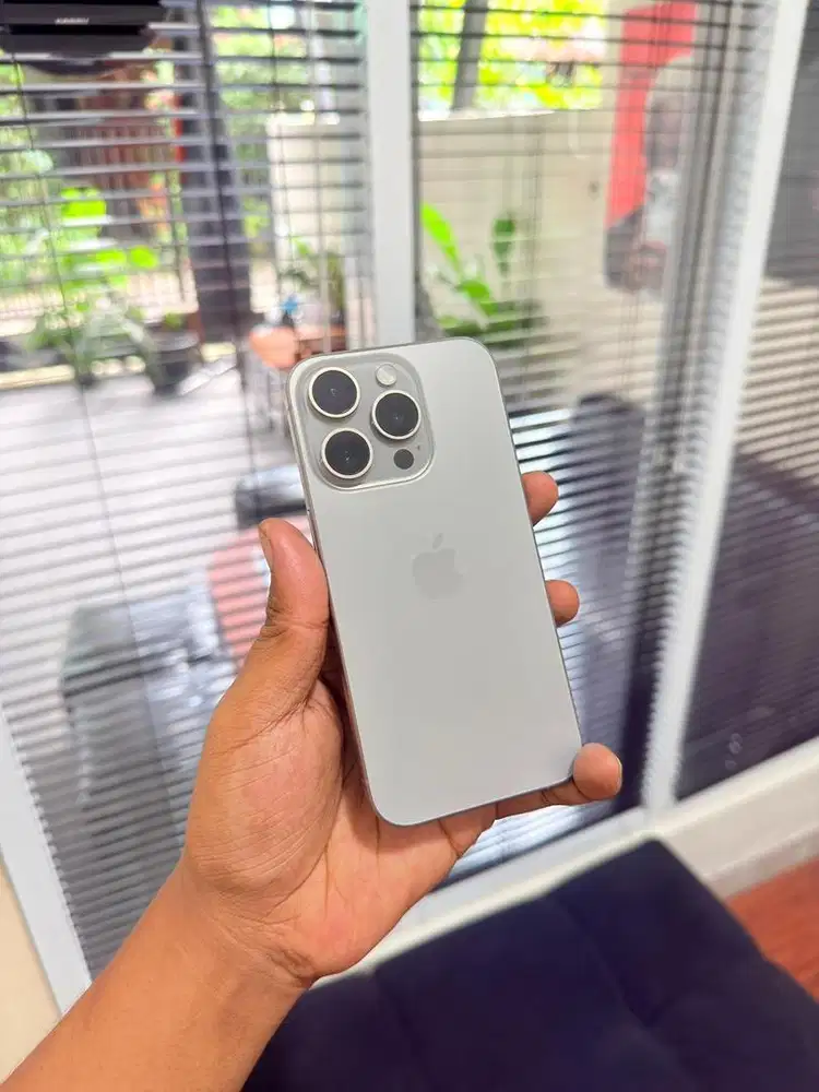 iPhone 15 Pro 128 GB iBox
