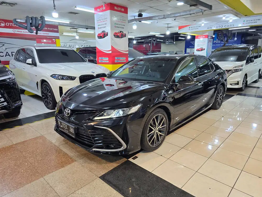 [KM 25 RB] Toyota Camry V 2022 Very Low KM 2023 mdl 2021