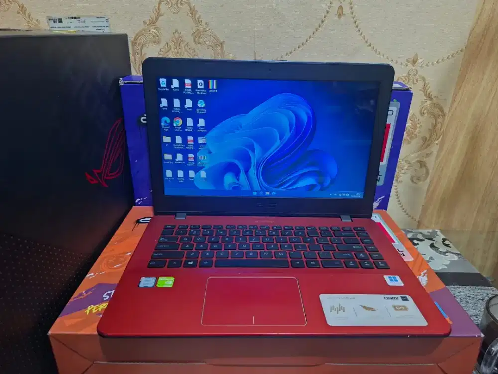 Laptop Asus Vivobook X442UR