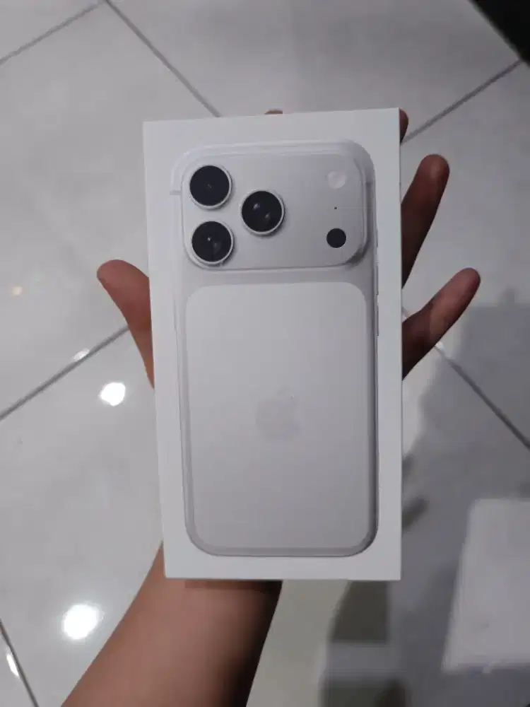 IPHONE 17 PROMAX 256 SILVER