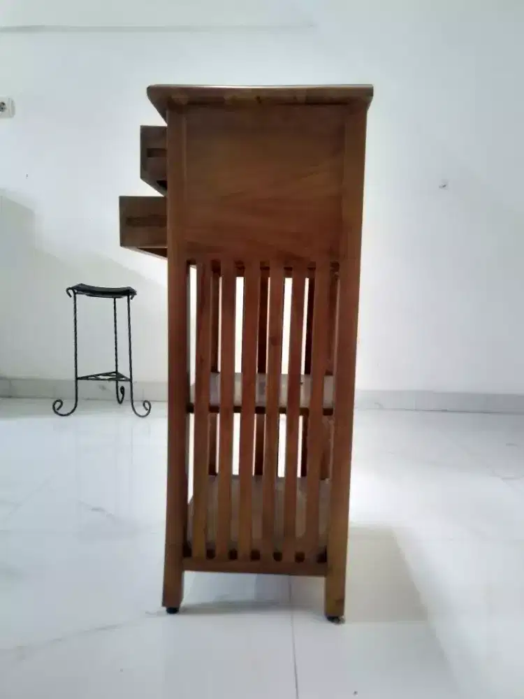 Meja sudut jati
