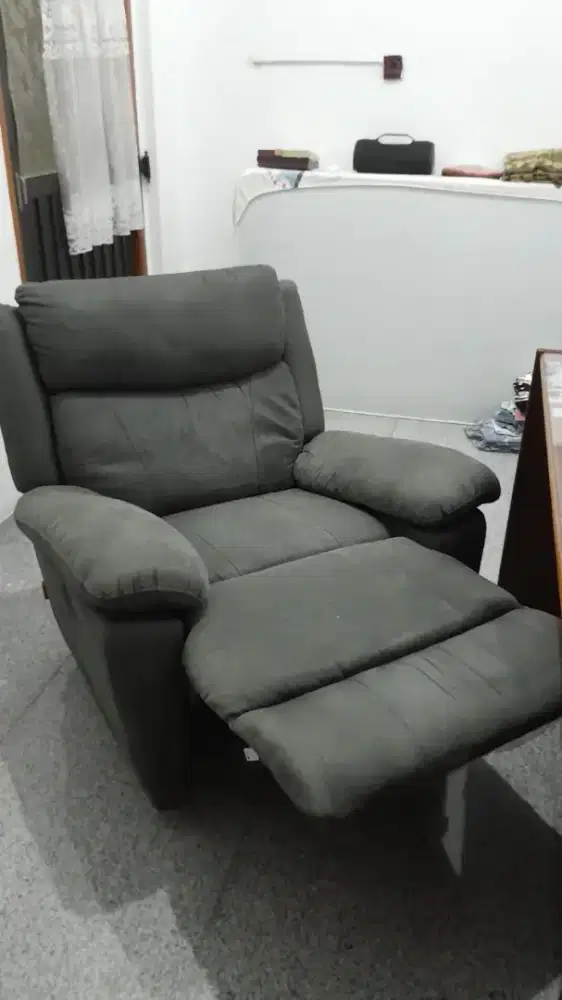 Kursi Recliner dari Informa