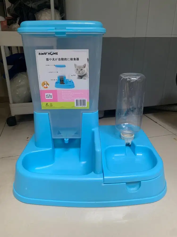 Tempat Makan Anjing Kucing Pet Food Dispenser