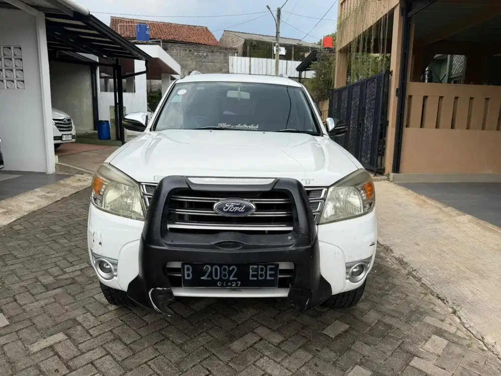 Ford Everest Limited A/T 2,5 Diesel 2012
