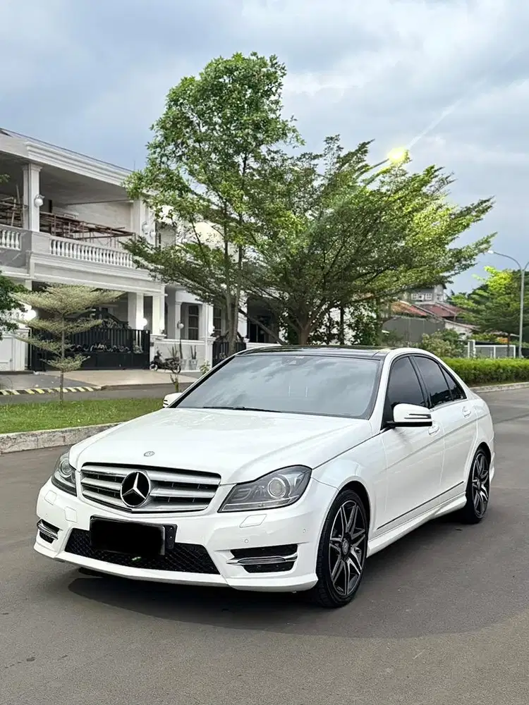 RARE ITEM BERKUALITAS! Mercedes Benz C250 AMG+ A/T 2014