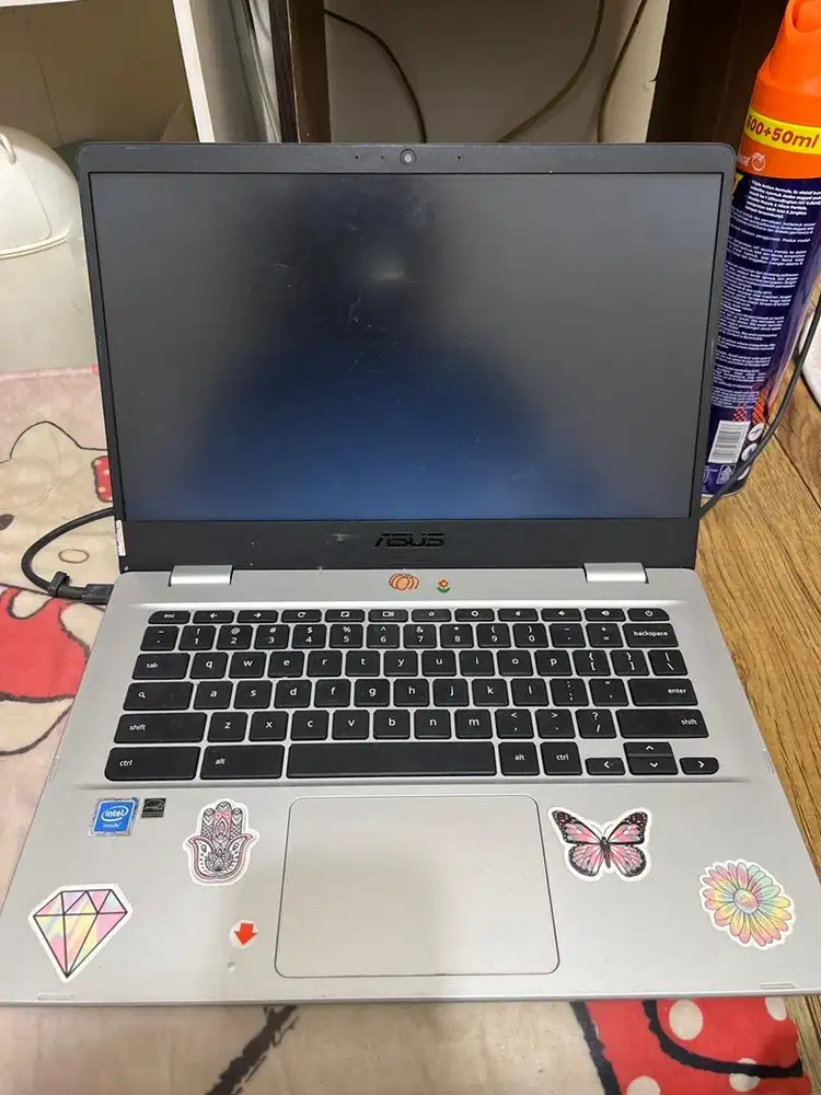 Dijual laptop asus mati nyala layarnya