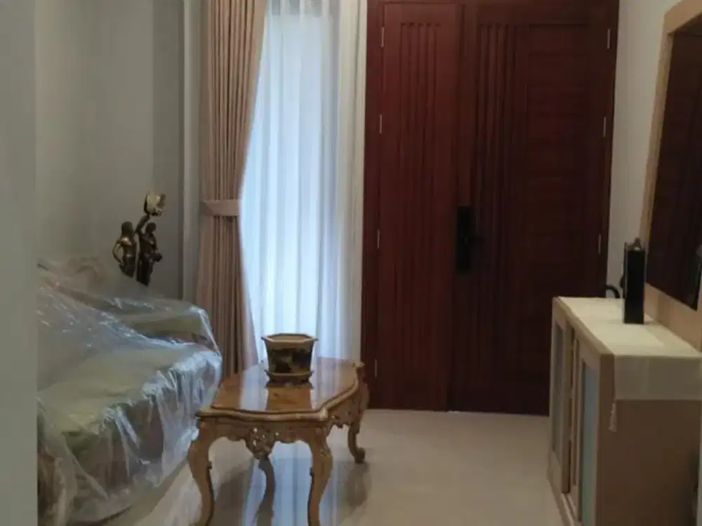 Jual Rumah Edelweiss BSD City rumah rapi terawat