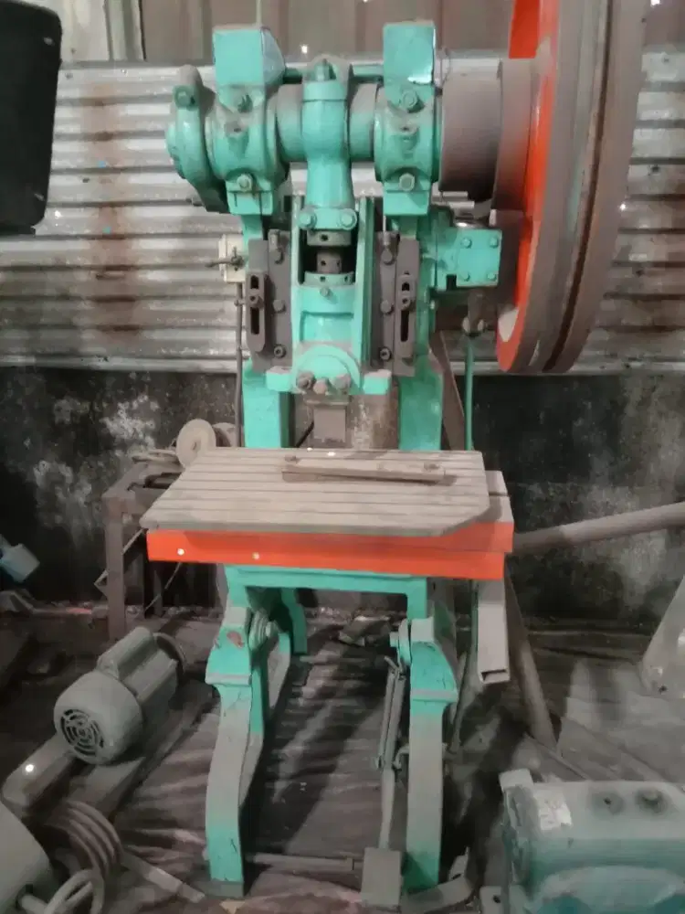 Dijual mesin press/pond berkualitas