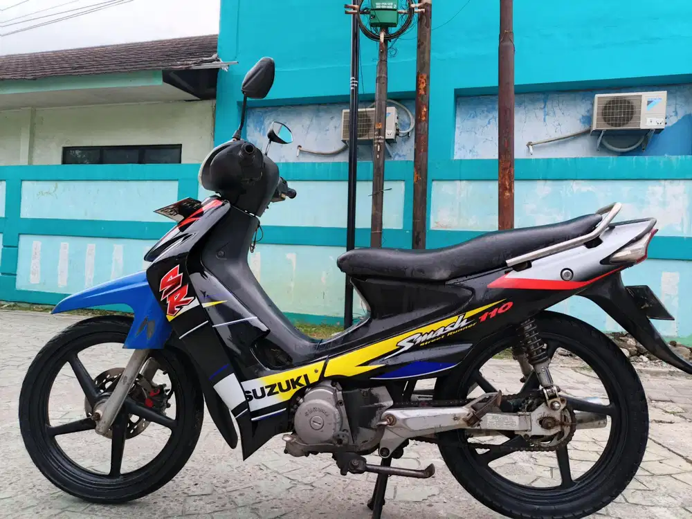 Suzuki smash 2005 mesin sehat ban baru terawat