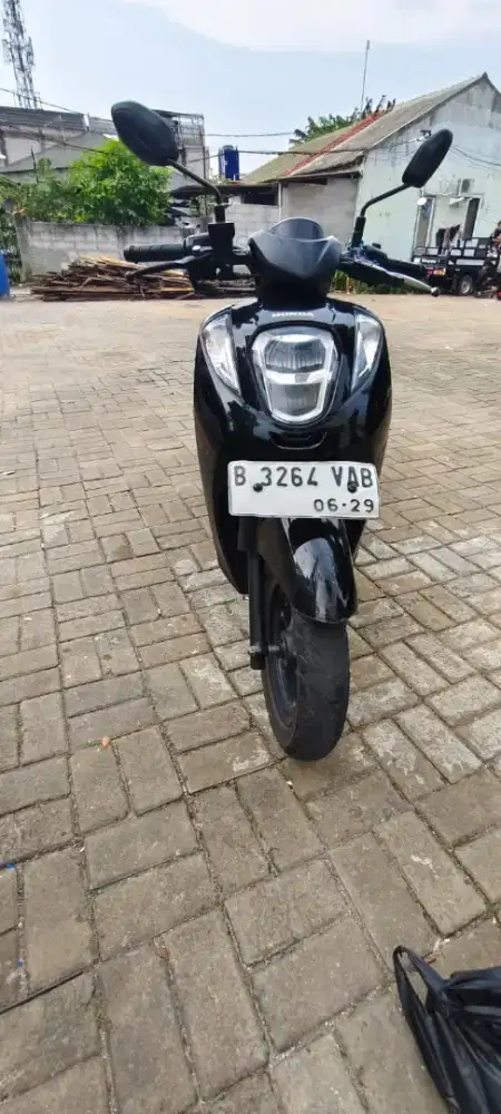di jual cepat motor Genio