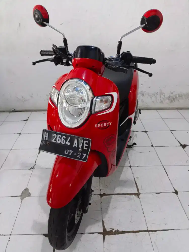 Scoopy 2017 merah
