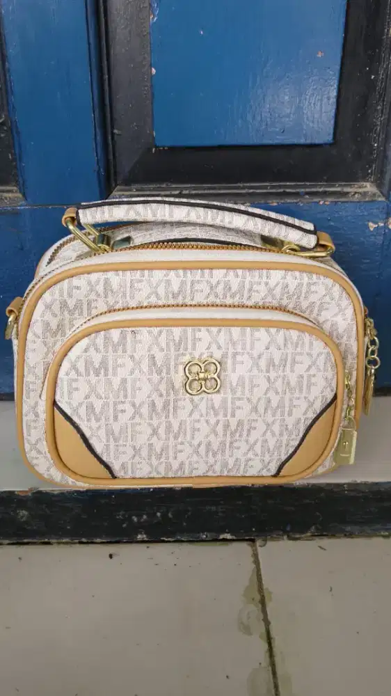tas selendang wanita