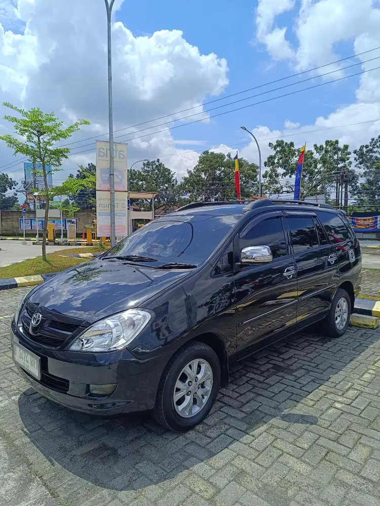 Toyota Kijang Innova 2008 Bensin