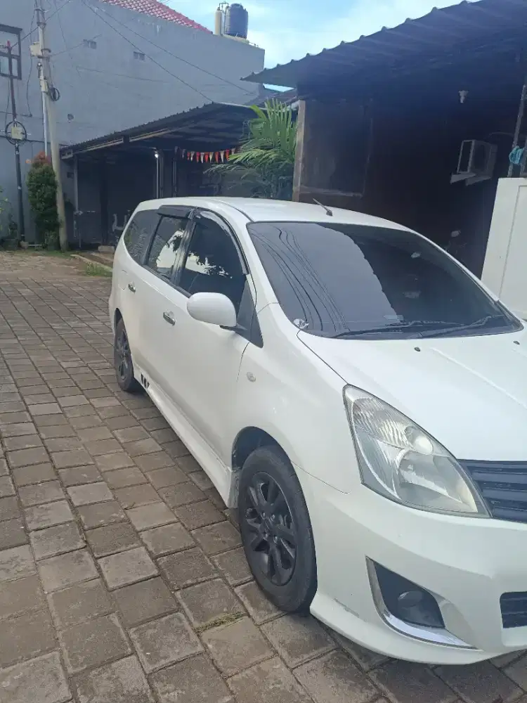 Grand livina XV 2012 AT