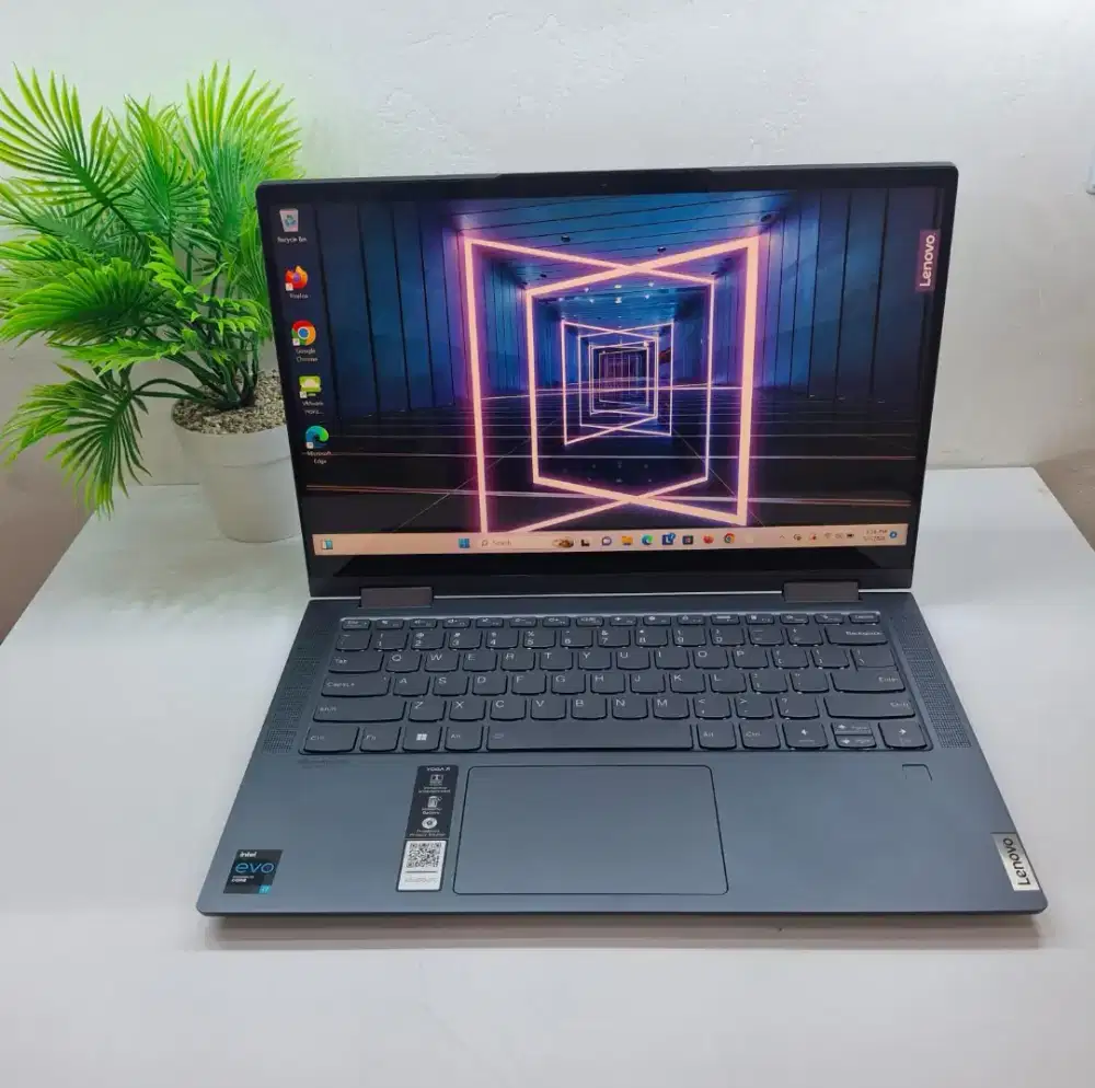 LENOVO YOGA 7i Ci7-1165G7 
RAM 16GB 
SSD 1TB
14 FHD IPS TOUCH FLIP