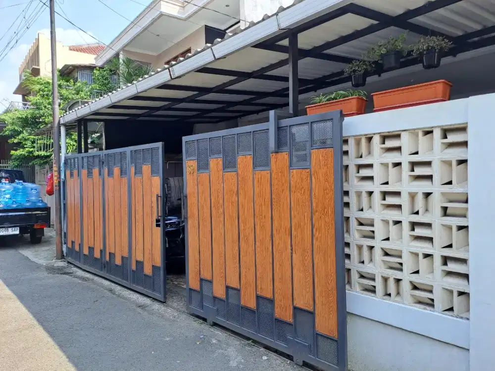 Rumah Dijual Petukangan Utara SHM, Lt 114m Lb 84m