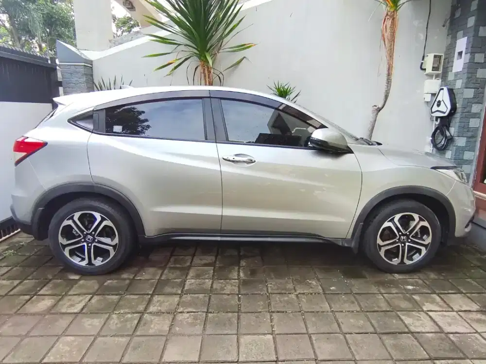 Honda HR-V E-2018 (Hrg kompetitif banget)