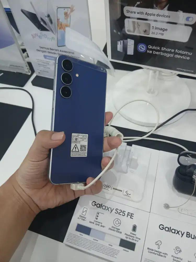 Samsung Galaxy S25 FE