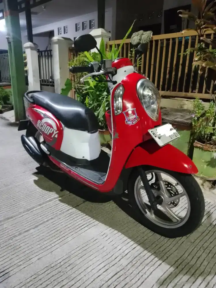 Scoopy fi 2016 merah putih