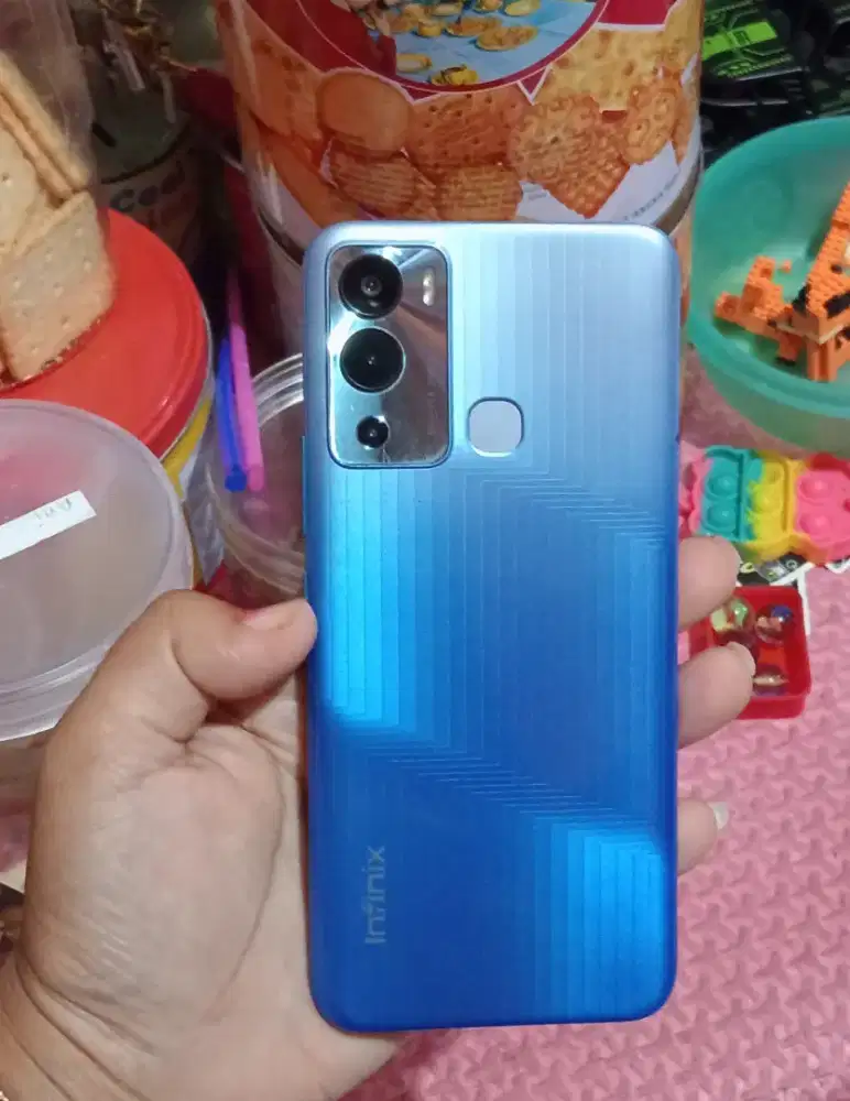 Infinix hot 12i ram 4+3/64.