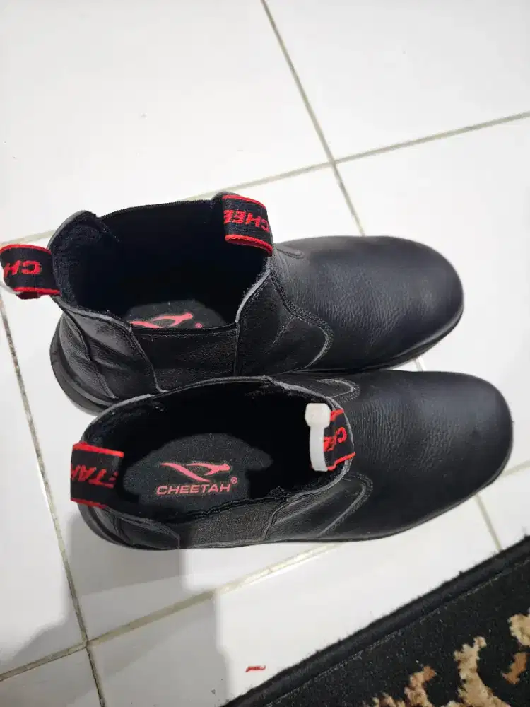Jual sepatu safety merk cheetah