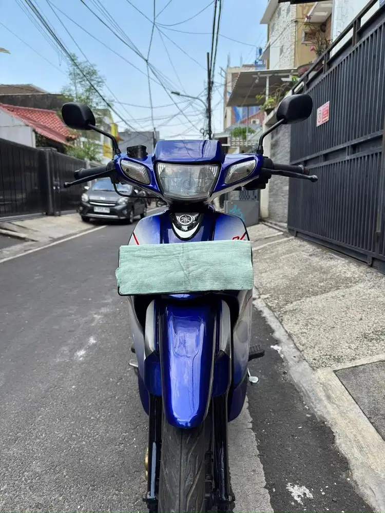 Yamaha F1zr 2003