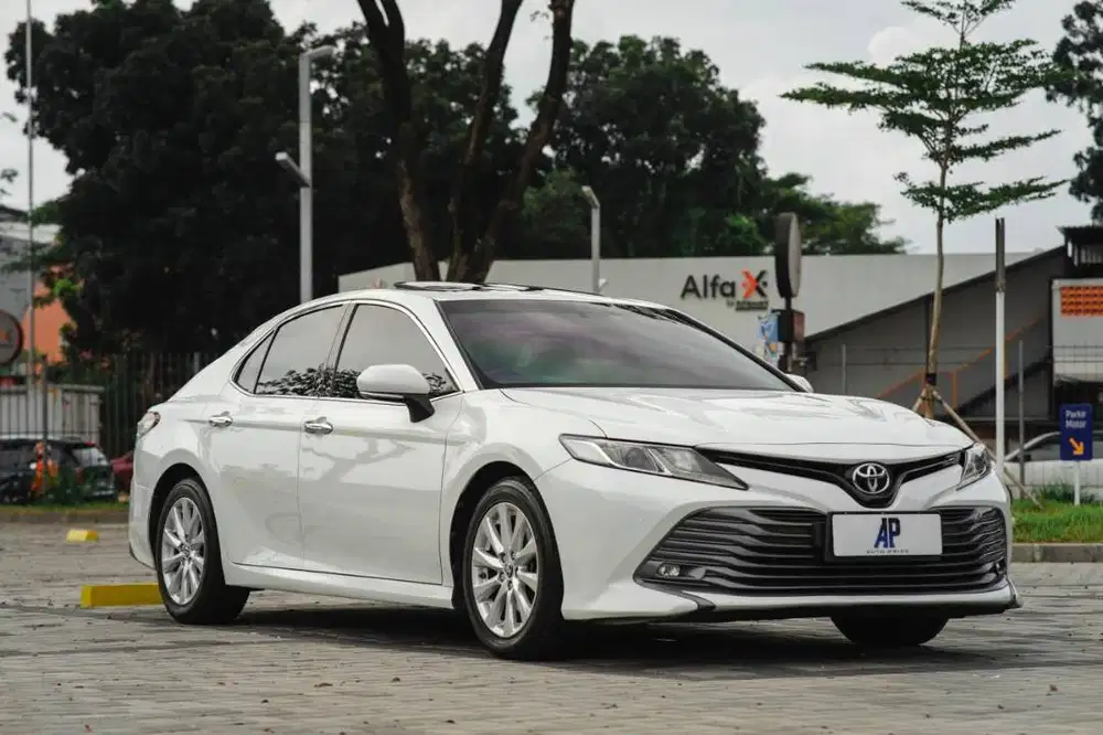 Full Option Nyaman dan Mewah! Toyota Camry 2.5V 2020