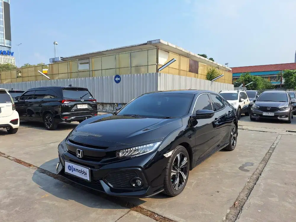 Pajak Panjang - Honda Civic 1.5 E Hatchback Bensin-AT 2017