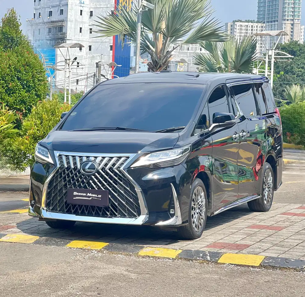 Lexus LM350 VIP 4 Seater 3.5 V6 2022 / Odo 17rbu Kilometer