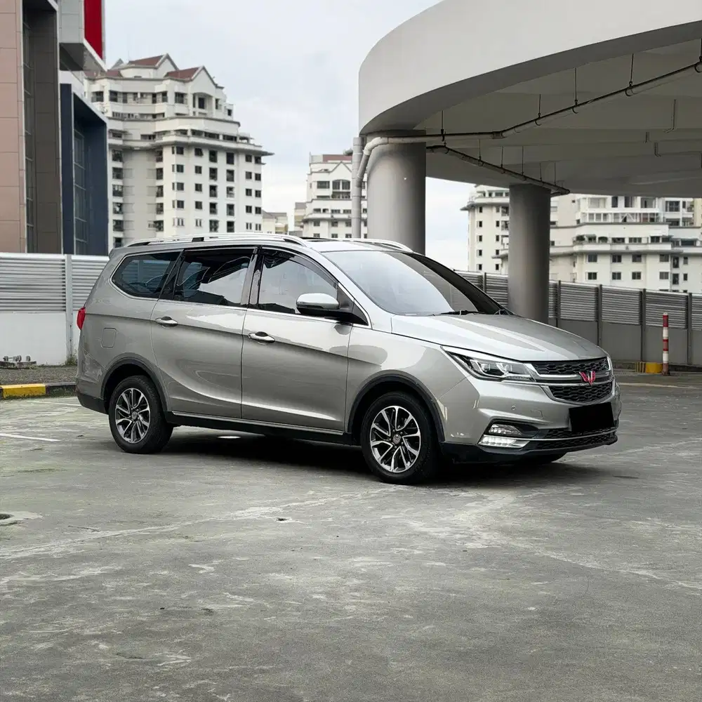 WULING CORTEZ TLUX PLUS 1.5 A/T 2019