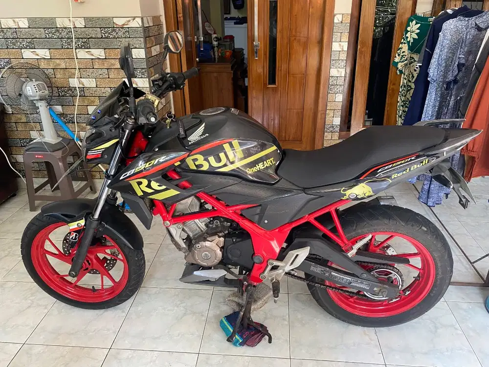 Di jual cb150R Tahun 2016