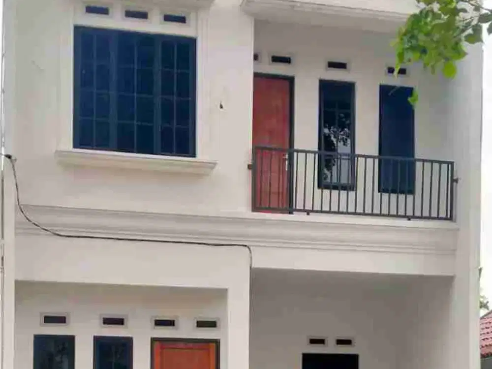 RUMAH 2 LT SIAPHUNI PINGGIR JALAN DEKAT SANDI NEGARA DAN MALL THE PARK