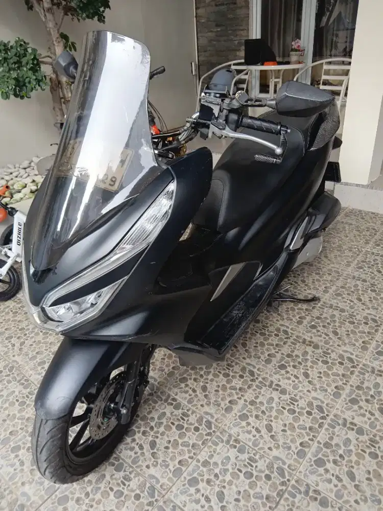 PCX 150 HITAM DOFF