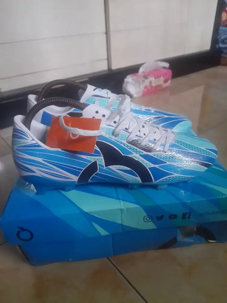 Sepatu Bola Ortuseight
