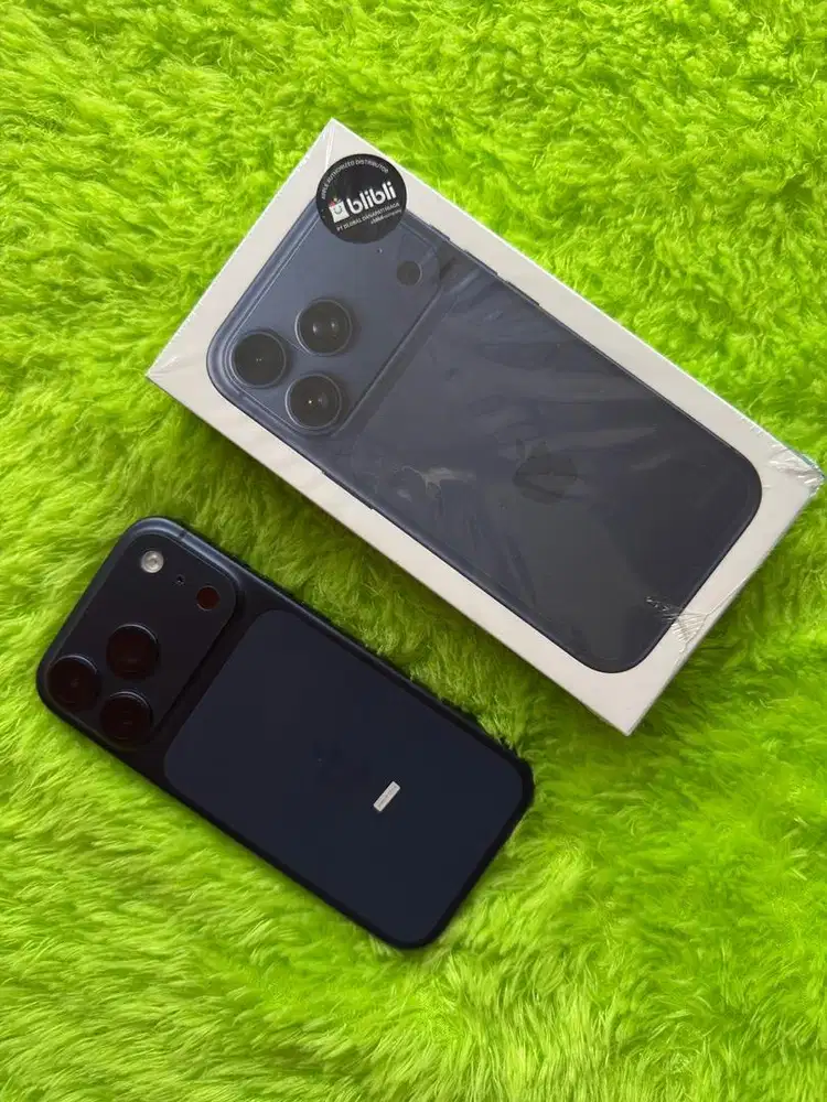 iphone 17pro 256 biru navy resmi blibli
