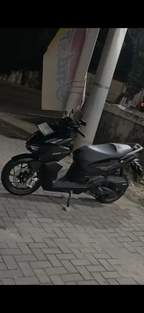 Dijual motor honda vario 160 cbs
