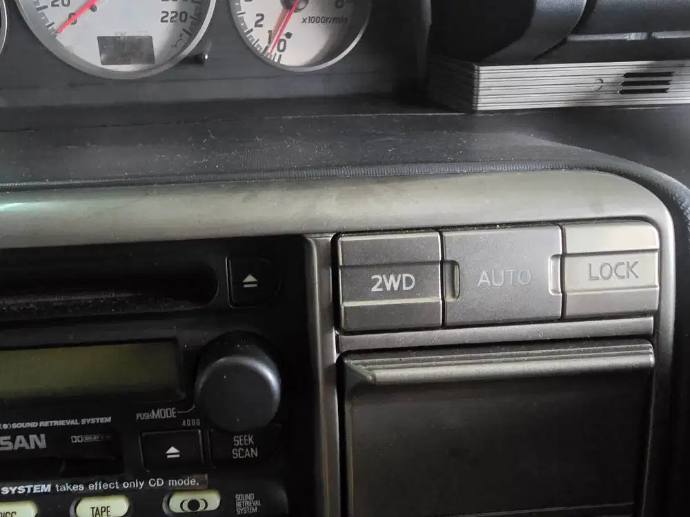 NISSAN XTrail T30 4x4 CBU 2002