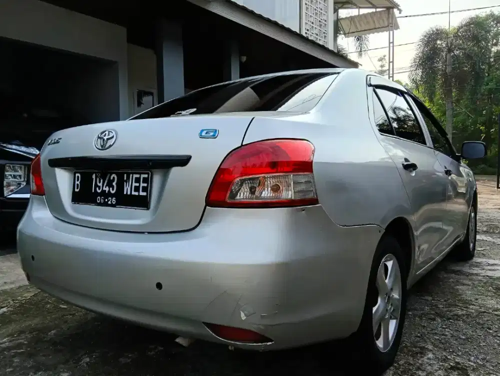 Toyota vios limo 2011 pajak on